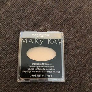 Creme to powder foundation